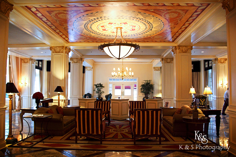 Bride Associate's Faux Wedding at the Melrose Hotel in Dallas. Photography by dallas wedding photographers, K & S Photography Bride Associate's Faux Wedding at the Melrose Hotel in Dallas. Photography by dallas wedding photographers, K & S Photography