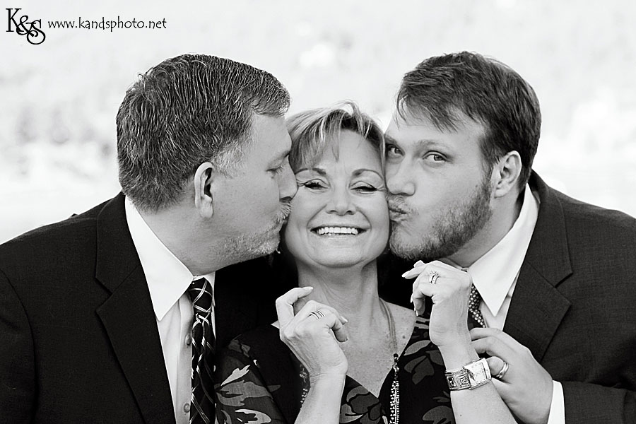 Family Pictures at My Cousin's Wedding in Colorado | Dallas Wedding Photographers Family Pictures at My Cousin's Wedding in Colorado | Dallas Wedding Photographers