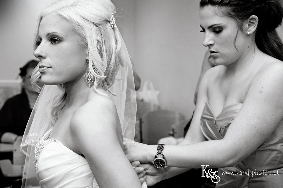 Todd and Mandi's Wedding at the Robert Carr Chapel | Dallas & Fort Worth Wedding Photographers