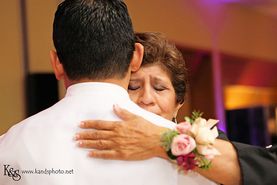 Stacy and Courtney: Wedding at St. Ann's Catholic Parish | Dallas Wedding Photographers