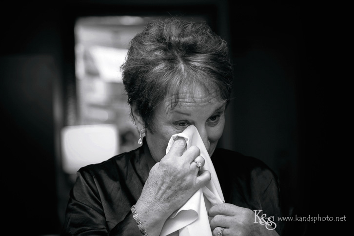 candid dallas wedding photographers