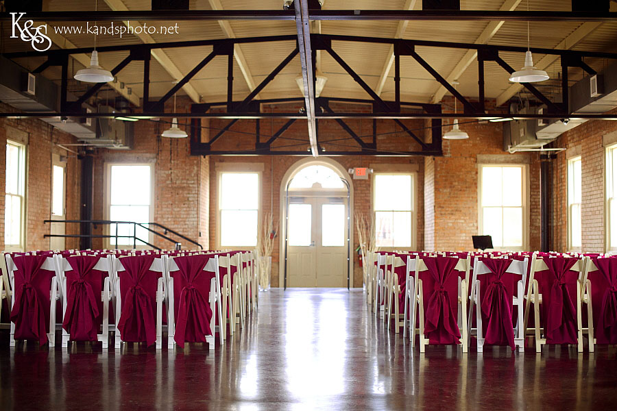 Dallas Wedding Photographers, K & S Photography, photographed Chris and Chelsea- Dallas Wedding at the Filter Building