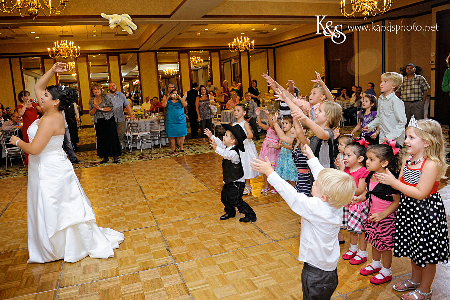 Richard and Anna's Wedding at Watermark Community Church | Dallas Wedding Photographers