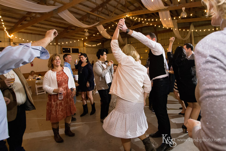 dallas rustic wedding at 3R's Ranch