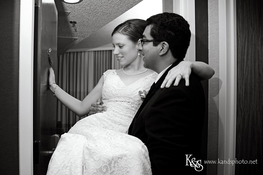 Dallas Wedding Photographers, K & S Photography, photographed Chris and Chelsea- Dallas Wedding at the Filter Building