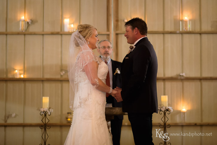 dallas rustic wedding at 3R's Ranch