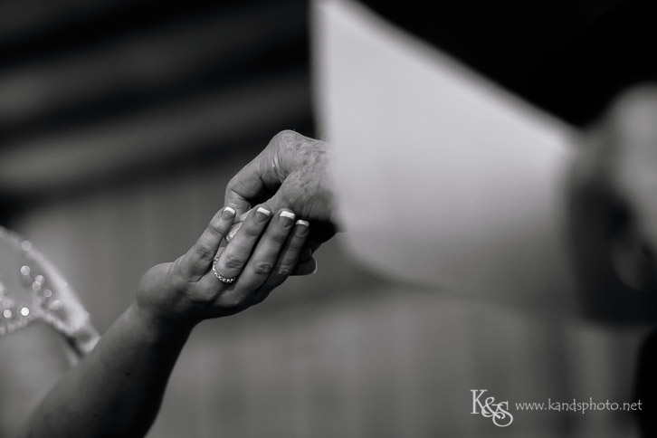 dallas rustic wedding at 3R's Ranch