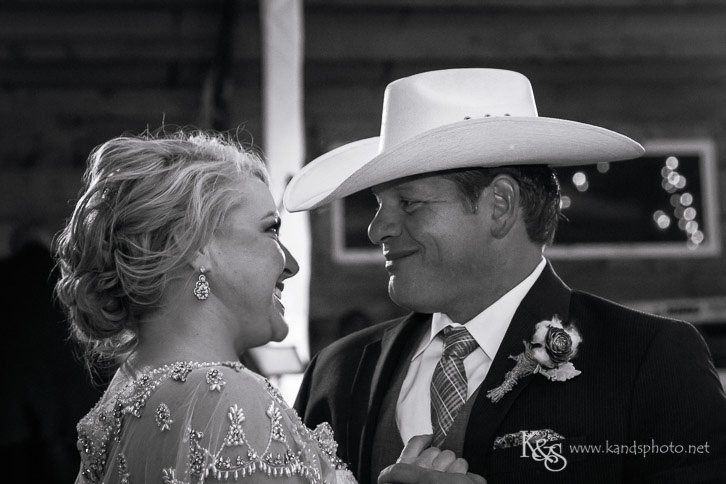 dallas rustic wedding at 3R's Ranch