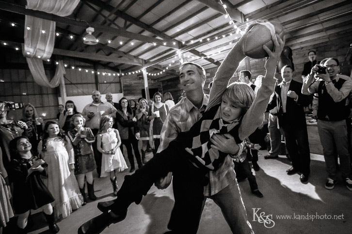 dallas rustic wedding at 3R's Ranch