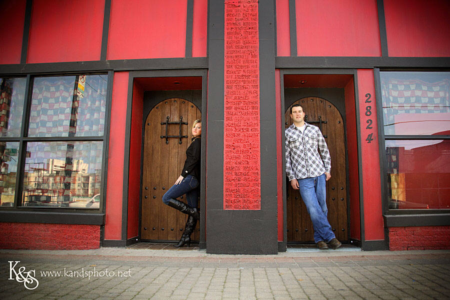 Richie and Jennifer: Engagements in Deep Ellum | Dallas Wedding Photographers