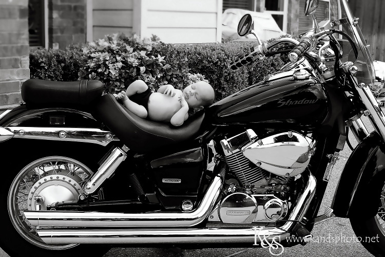 Dallas Newborn Photographers - K & S Photography