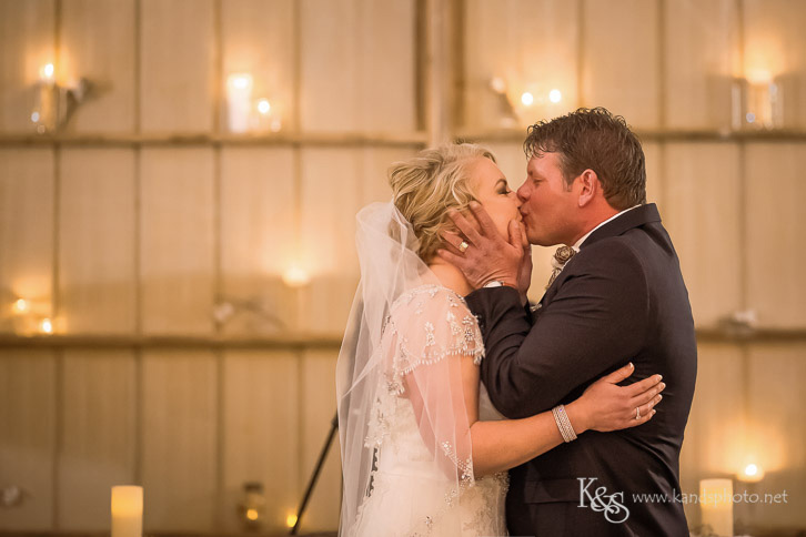 dallas rustic wedding at 3R's Ranch