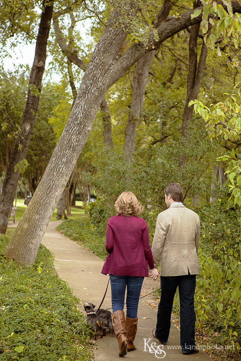 Engagement Photos at Lakeside Park in Dallas