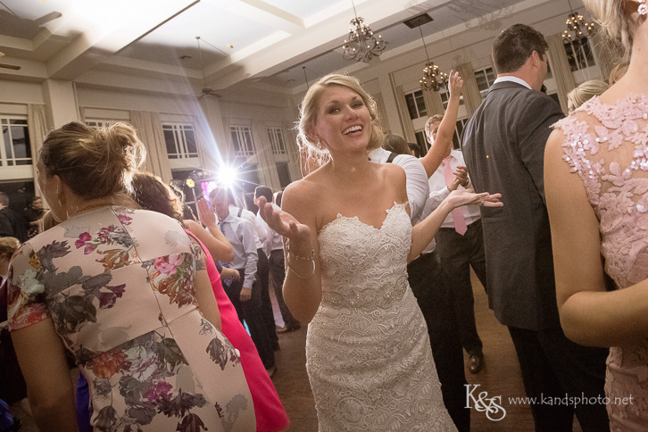 wedding at the room on main