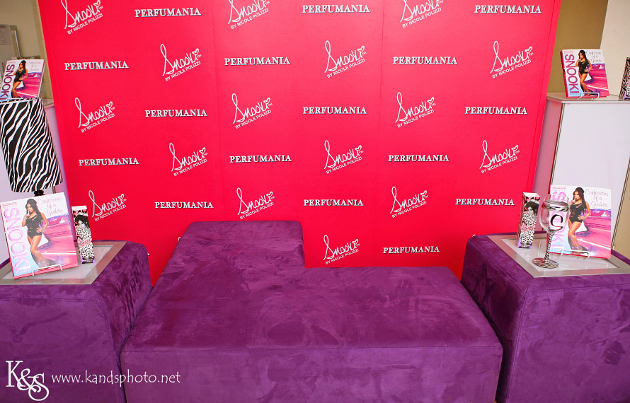 Snooki's Appearance at Perfumania | Dallas Photographers