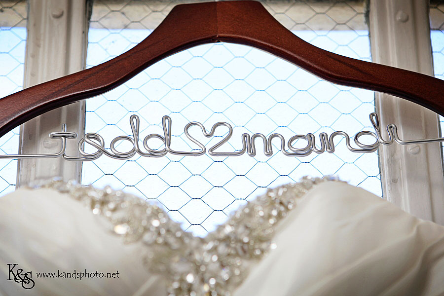Todd and Mandi's Wedding at the Robert Carr Chapel | Dallas & Fort Worth Wedding Photographers