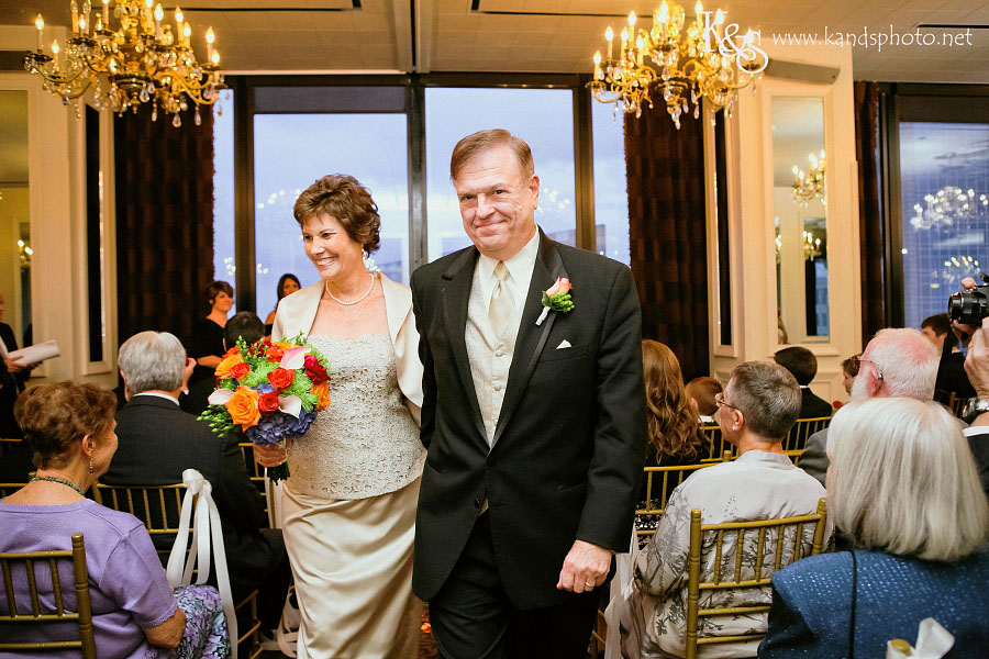 http://kandsphotography.net/2011/12/21/special-moments-dallas-wedding-photographers/