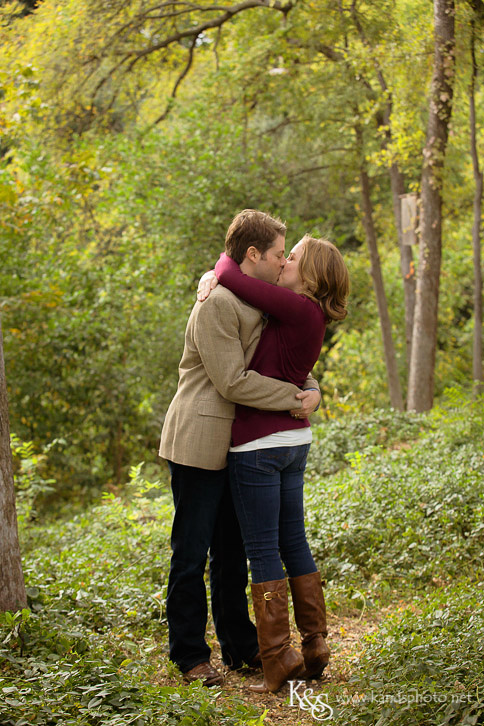 Engagement Photos at Lakeside Park in Dallas