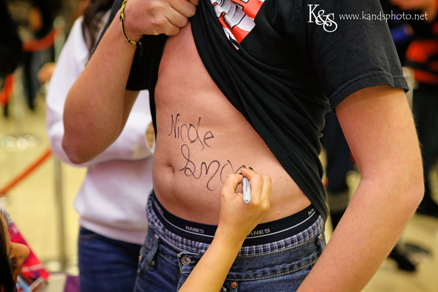 Snooki's Appearance at Perfumania | Dallas Photographers