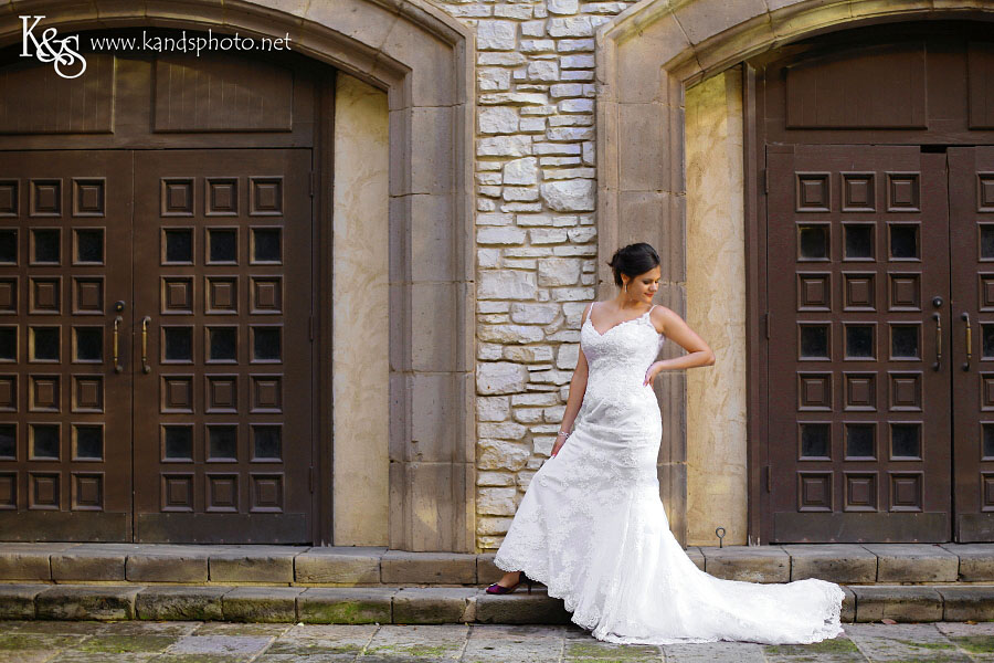 Courtney's Bridals at Mandalay Canals | Dallas Wedding Photographers