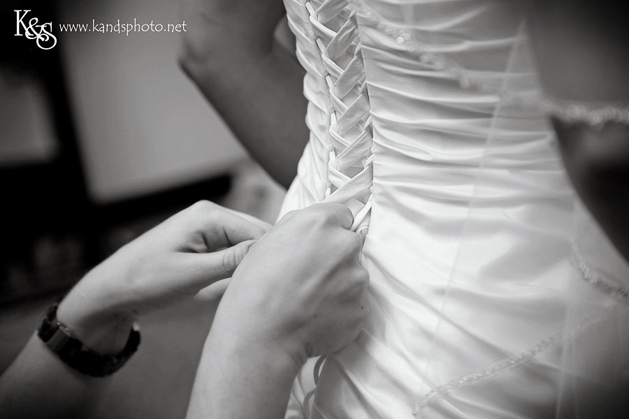 Todd and Mandi's Wedding at the Robert Carr Chapel | Dallas & Fort Worth Wedding Photographers
