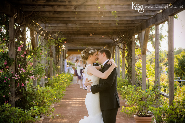 Clark Gardens Wedding in Weatherford by Dallas Wedding Photographers - K & S Photography
