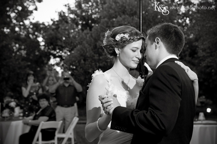 Clark Gardens Wedding in Weatherford by Dallas Wedding Photographers - K & S Photography