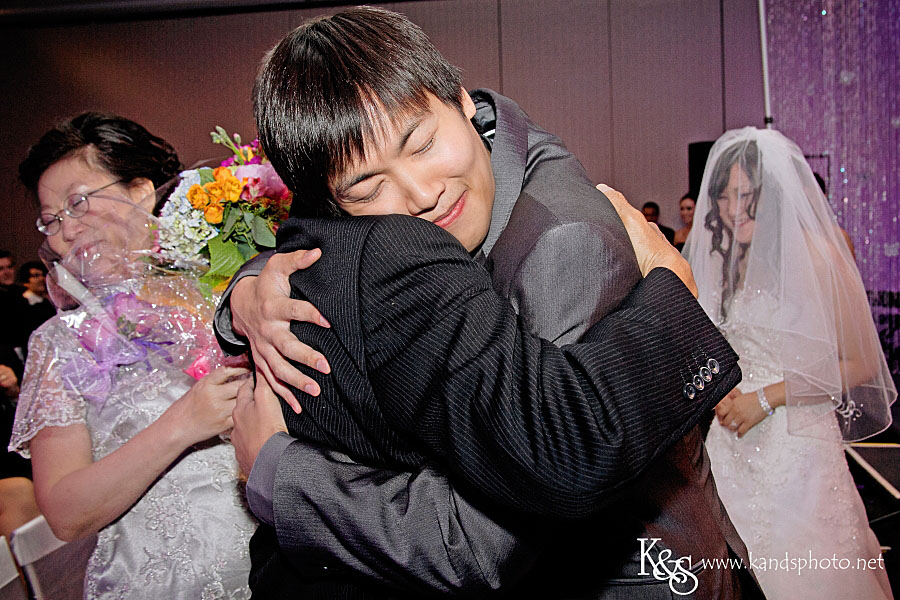 Dallas Wedding Photographers - Philip and Amy's Wedding at the W Hotel