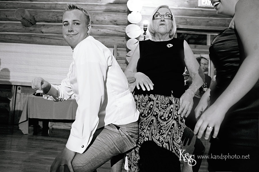 Family Pictures at My Cousin's Wedding in Colorado | Dallas Wedding Photographers