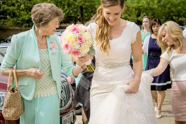 Wedding at Dallas Mormon Temple