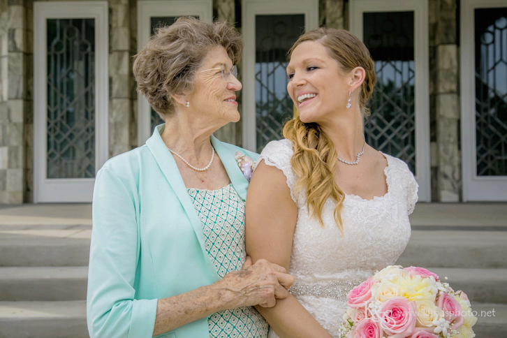 Wedding at Dallas Mormon Temple