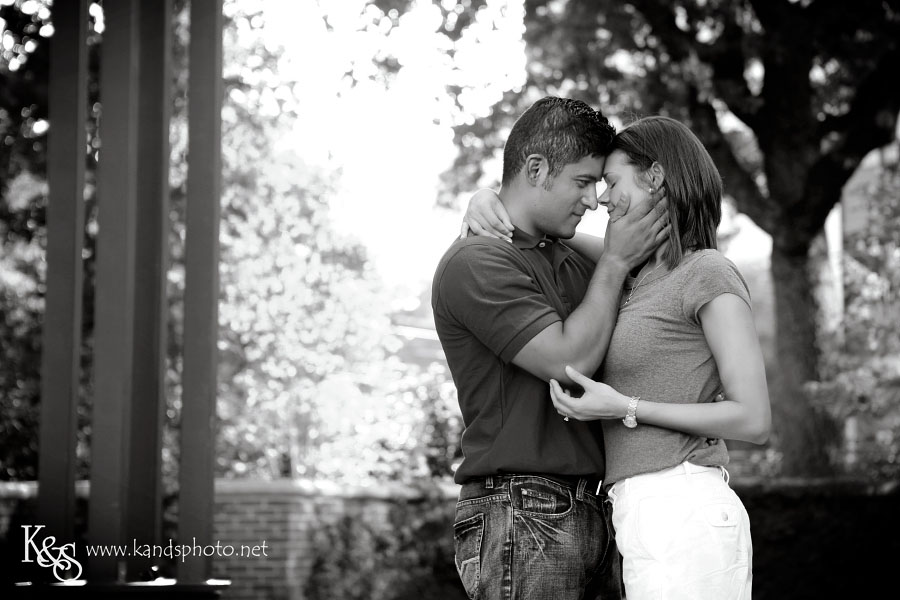 Stacy and Courtney's Dallas Engagements | Dallas Wedding Photography