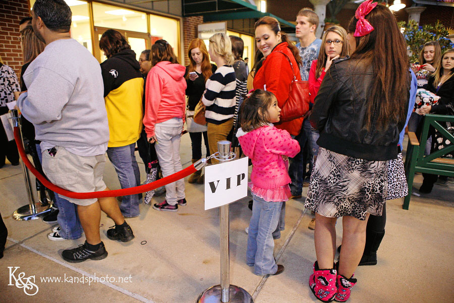 Snooki's Appearance at Perfumania | Dallas Photographers