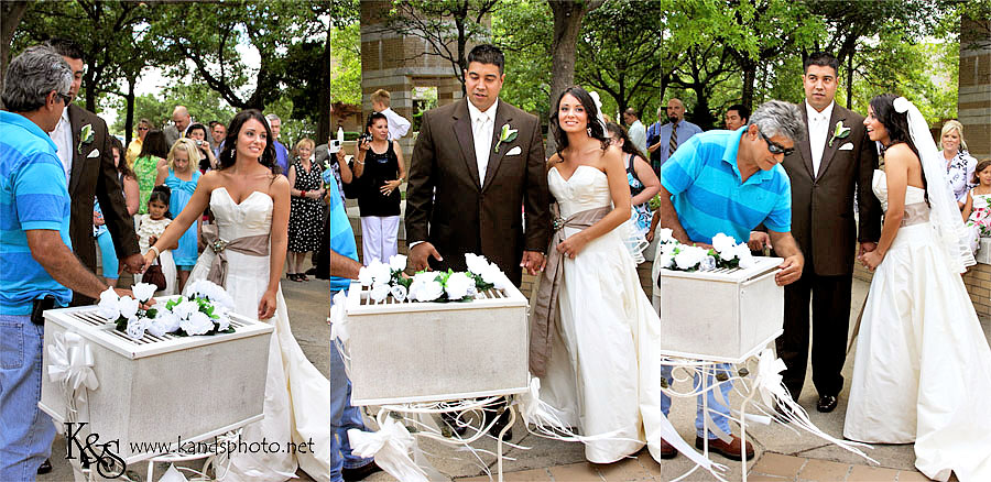 Dallas Wedding Photographers, K and S Photography. Adam and Stephanie - Dallas Wedding at St. Joseph's Catholic Church