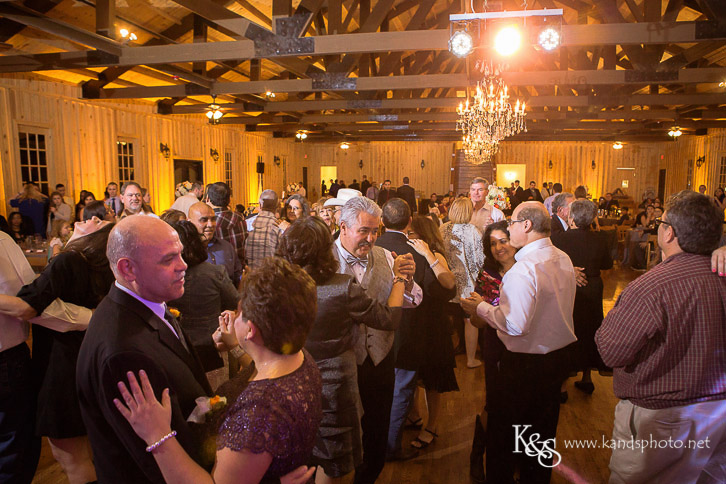 Hidden Springs Wedding by Dallas Wedding Photographers - K & S P