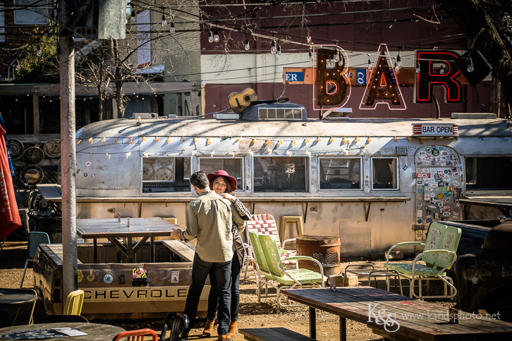 dallas truckyard engagement photograpy