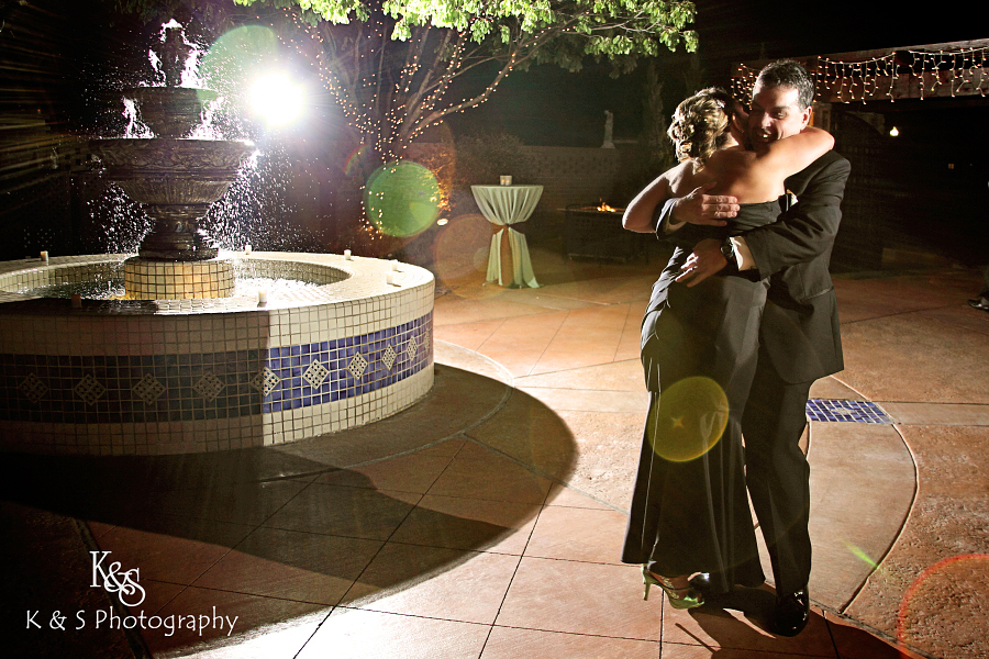 Eric and Randi's Wedding at La Buena Vida Vineyards in Grapevine Sneakpeak. Photographys by Dallas Wedding Photographers, K & S Photography