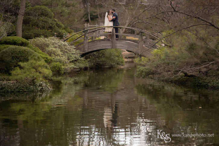 wedding at fort worth japanese garden