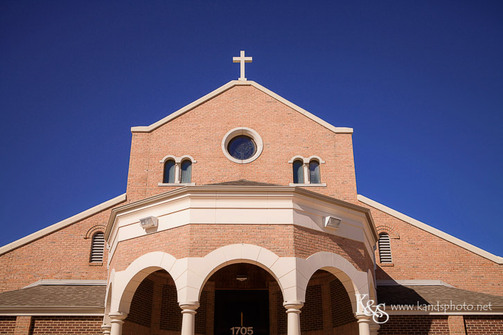 Catholic Wedding by Dallas Wedding Photographers - K & S P