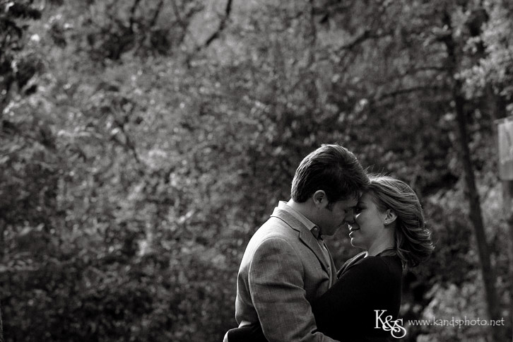 Engagement Photos at Lakeside Park in Dallas