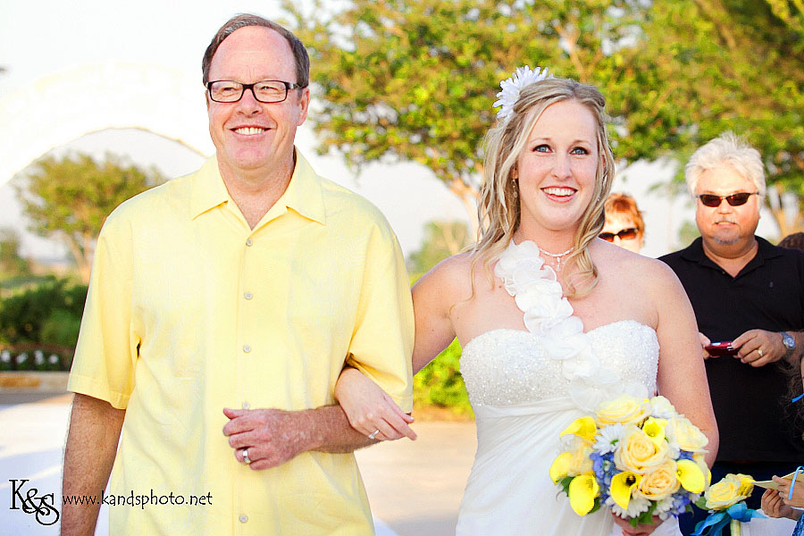 Dallas Wedding Photographers - Matt and Megan's Wedding at Paradise Cove