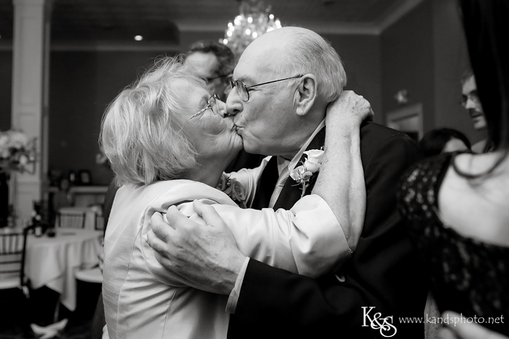 Best Dallas Candid Wedding Photographers - K & S Photography