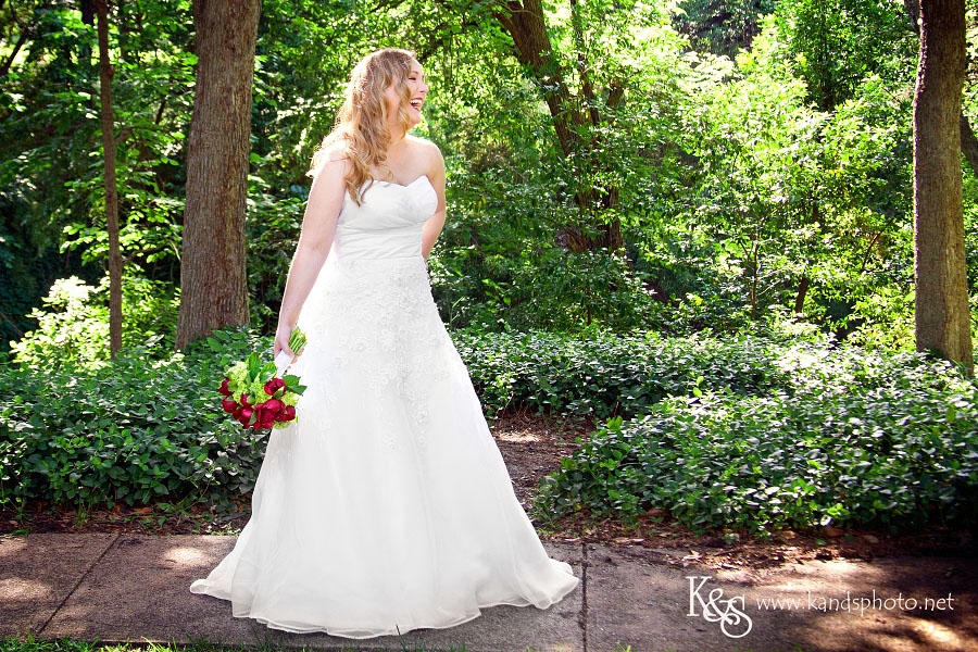 Laura's Bridal Session at Turtle Creek | Dallas Wedding Photographers