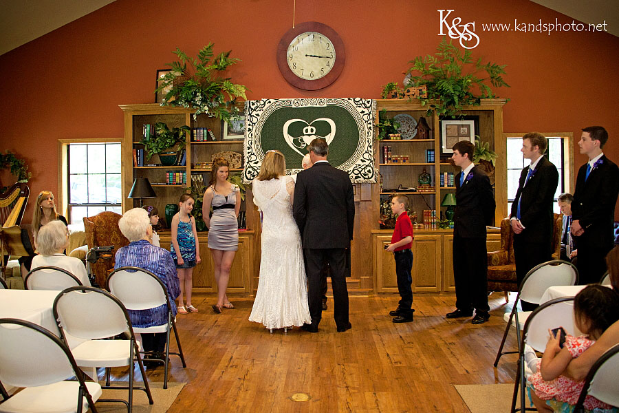 Dallas Wedding Photographers, K & S Photography photograph Tom and Donna's Wedding in East Texas