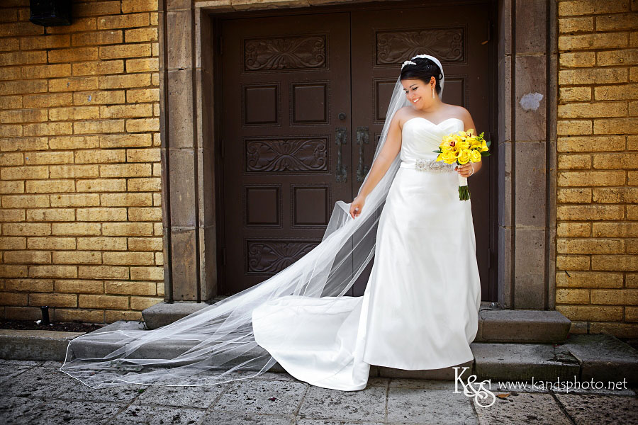 Anna's Bridal Session at the Mandalay Canals | Dallas Wedding Photographers