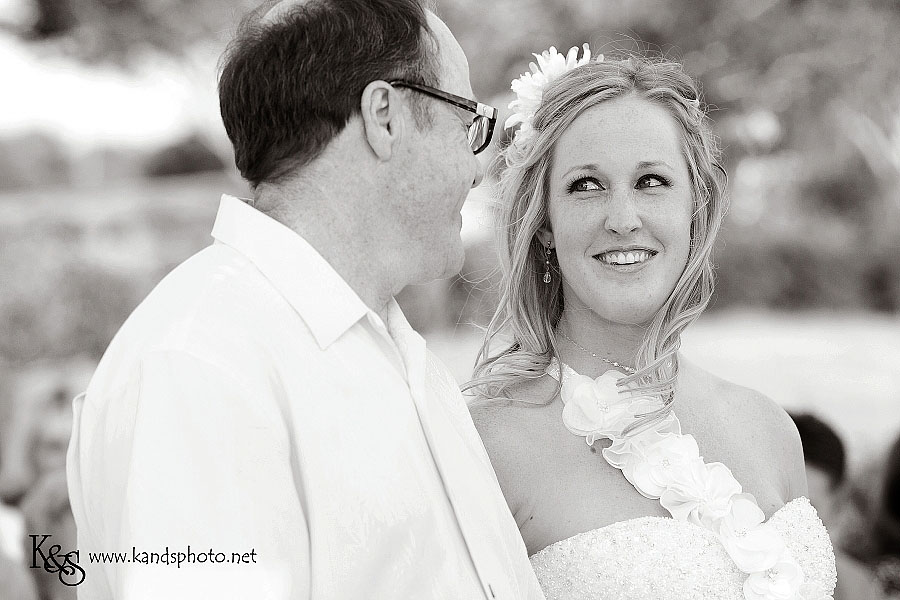 Dallas Wedding Photographers - Matt and Megan's Wedding at Paradise Cove